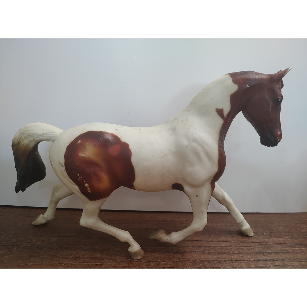 Breyer Vintage #470 Misty's Twilight Chestnut Tobiano Model A11